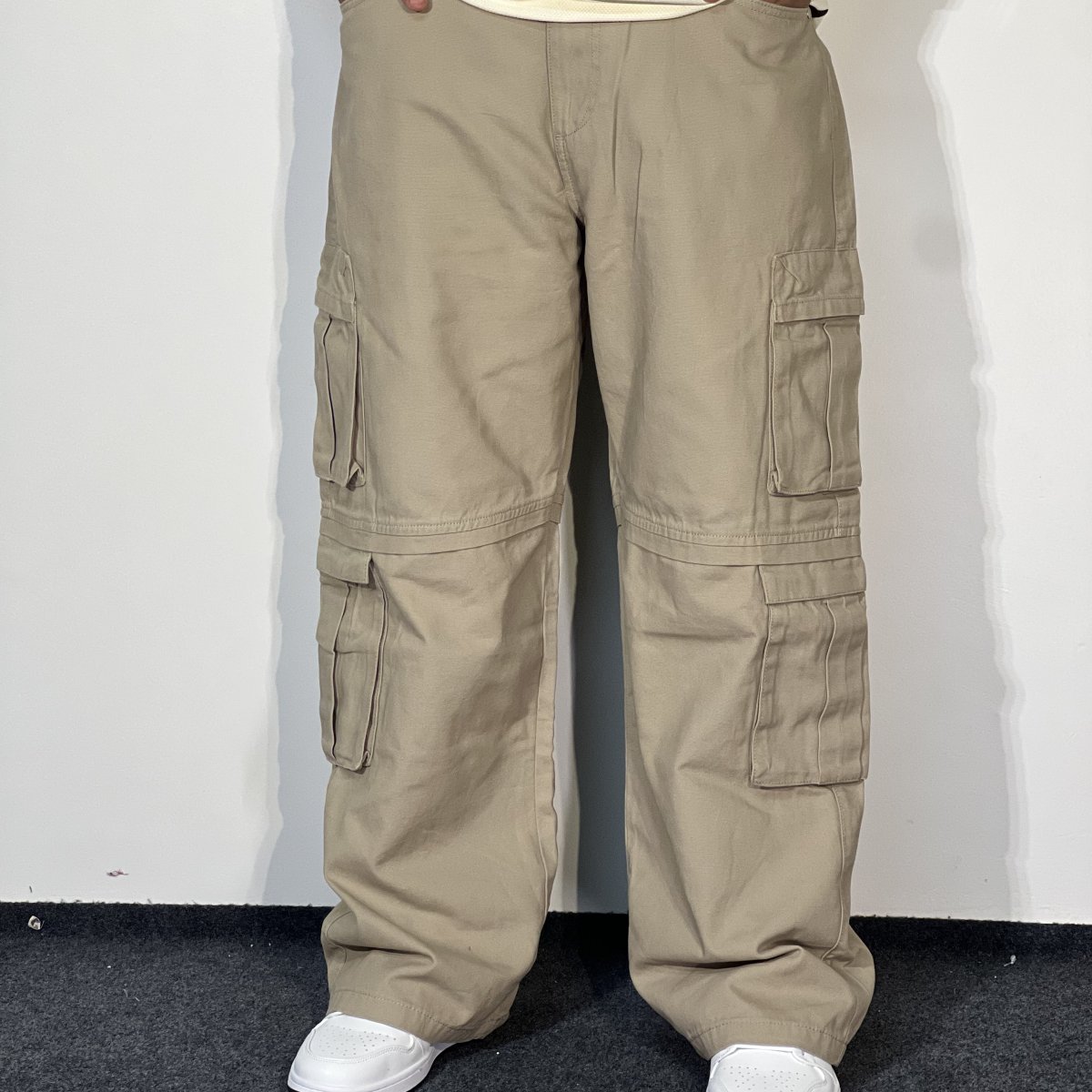 Baggy Fit 8 Pocket Cargo – Khaki Beige