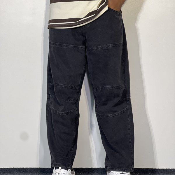 Zudio Loose Fit Washed Black Jeans